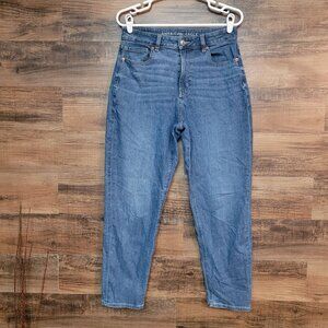 American Eagle Mom Jeans 8 R High Rise Medium Wash Stretch Denim